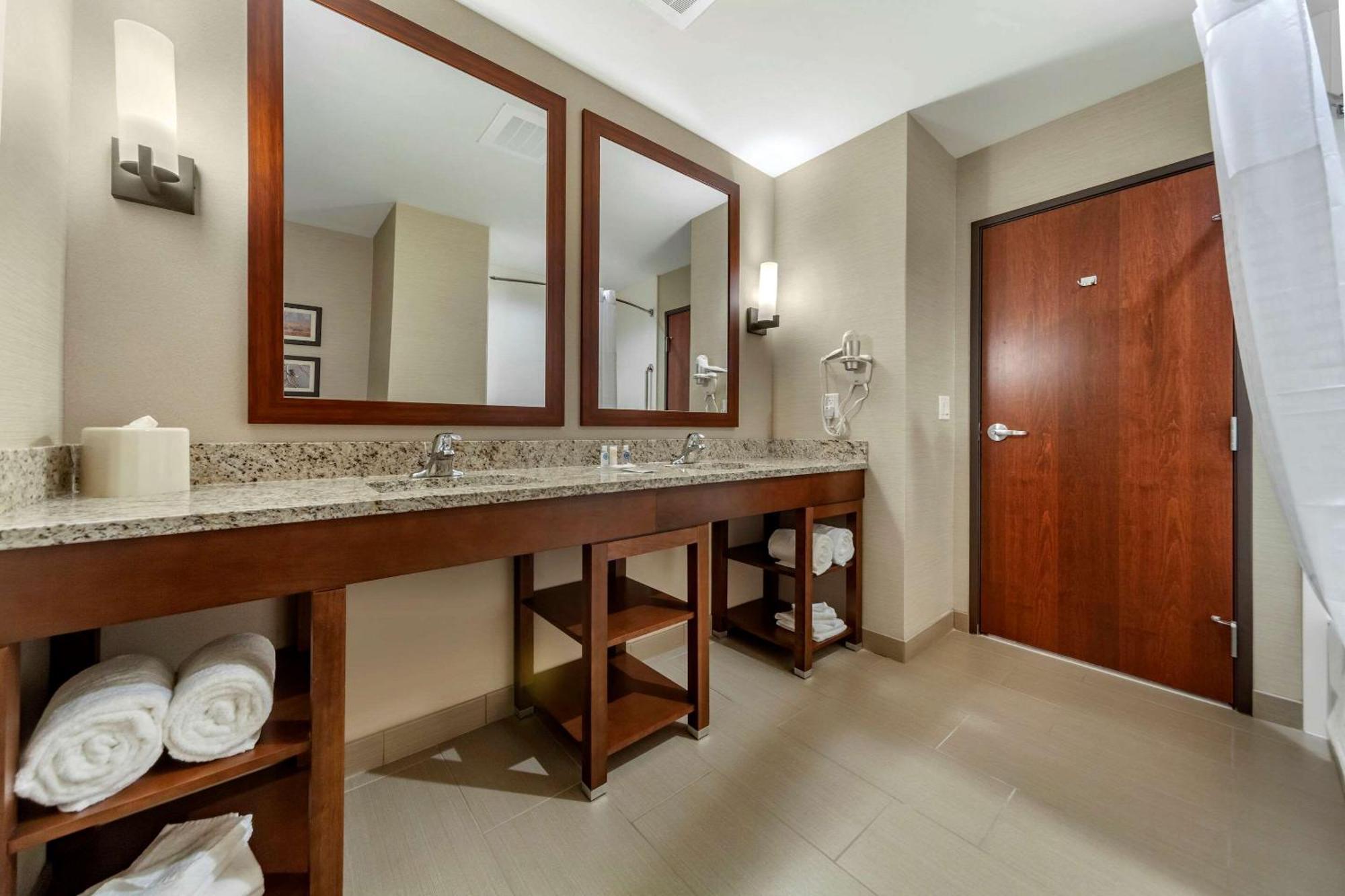 Comfort Suites グランドアイランド エクステリア 写真