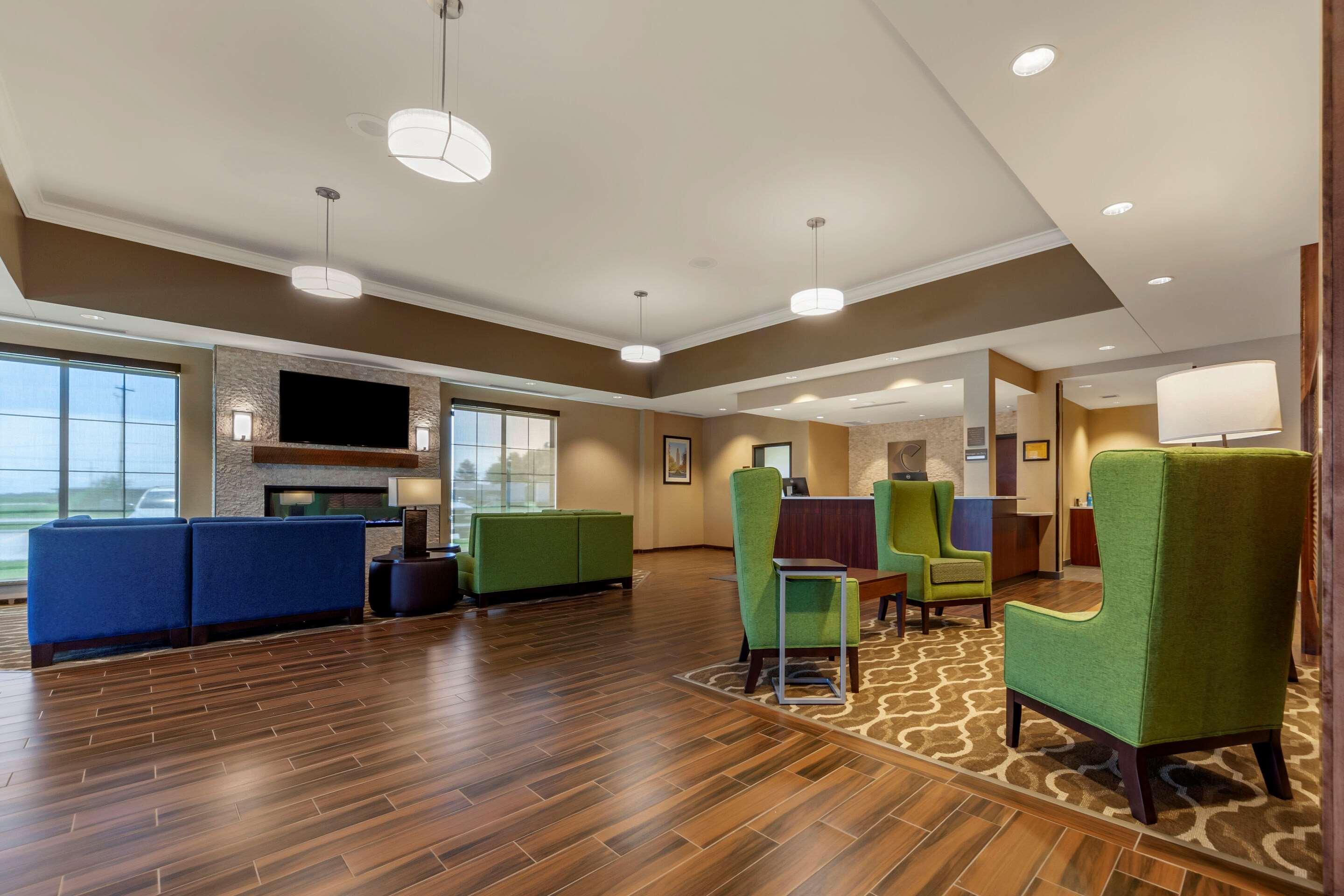 Comfort Suites グランドアイランド エクステリア 写真