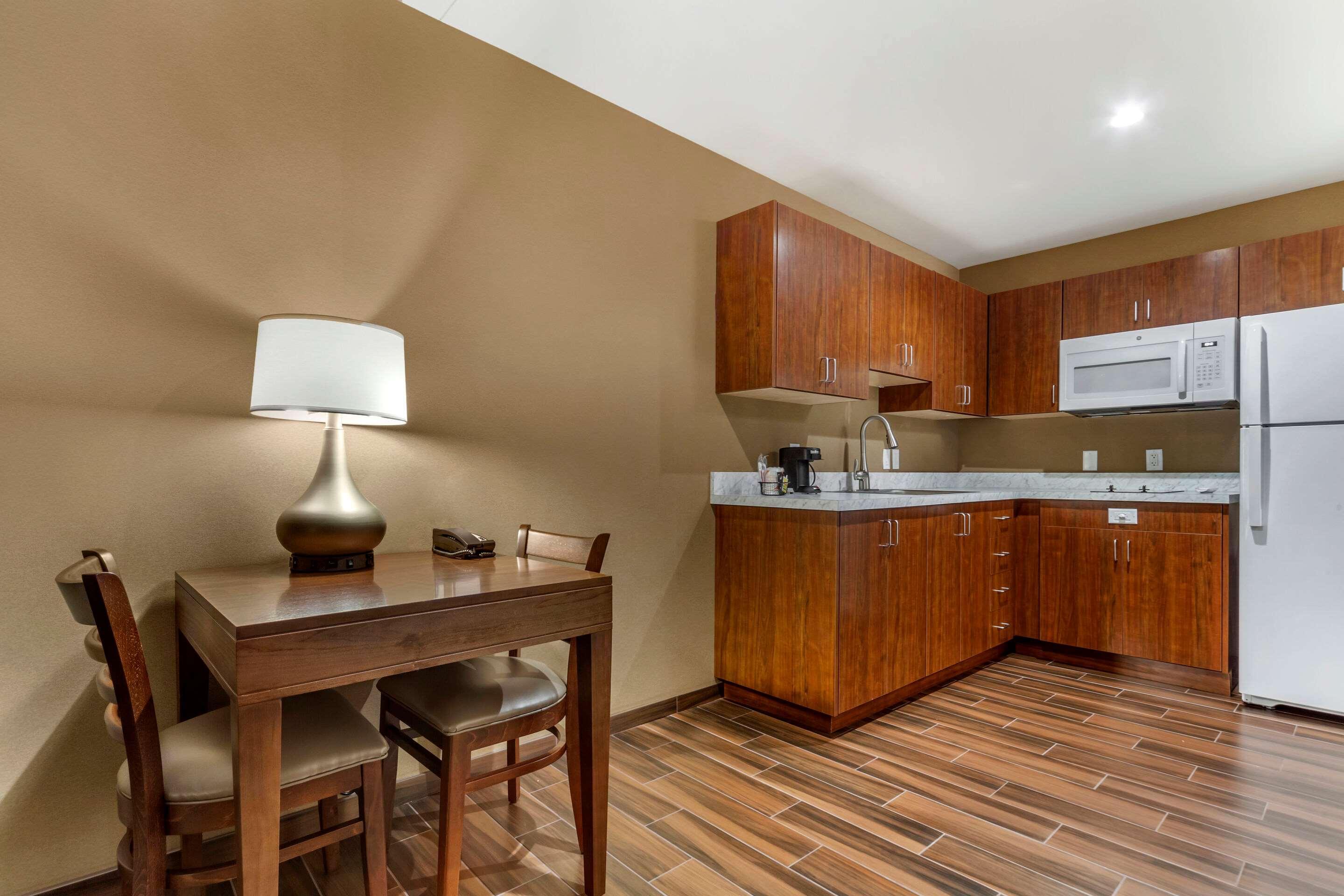 Comfort Suites グランドアイランド エクステリア 写真